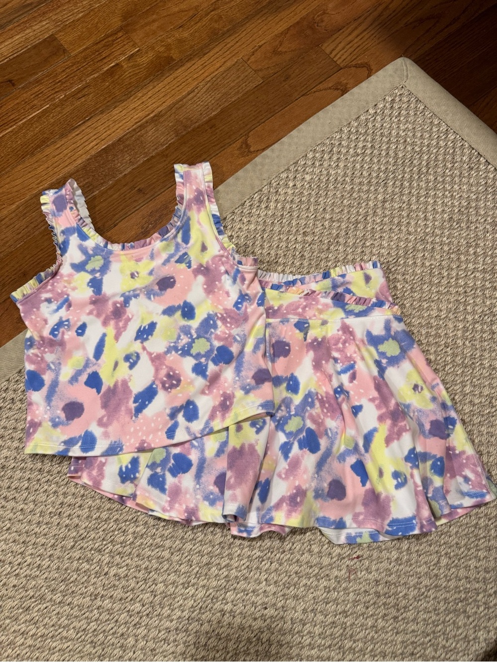 Yogalicious size L Girls Two-Piece Pastel Tie-Dye Tank & Skirt Set